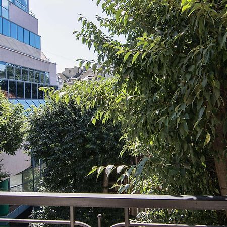 Luxury City Center Two Bedroom Apartment Close To Beach Varna Exterior photo